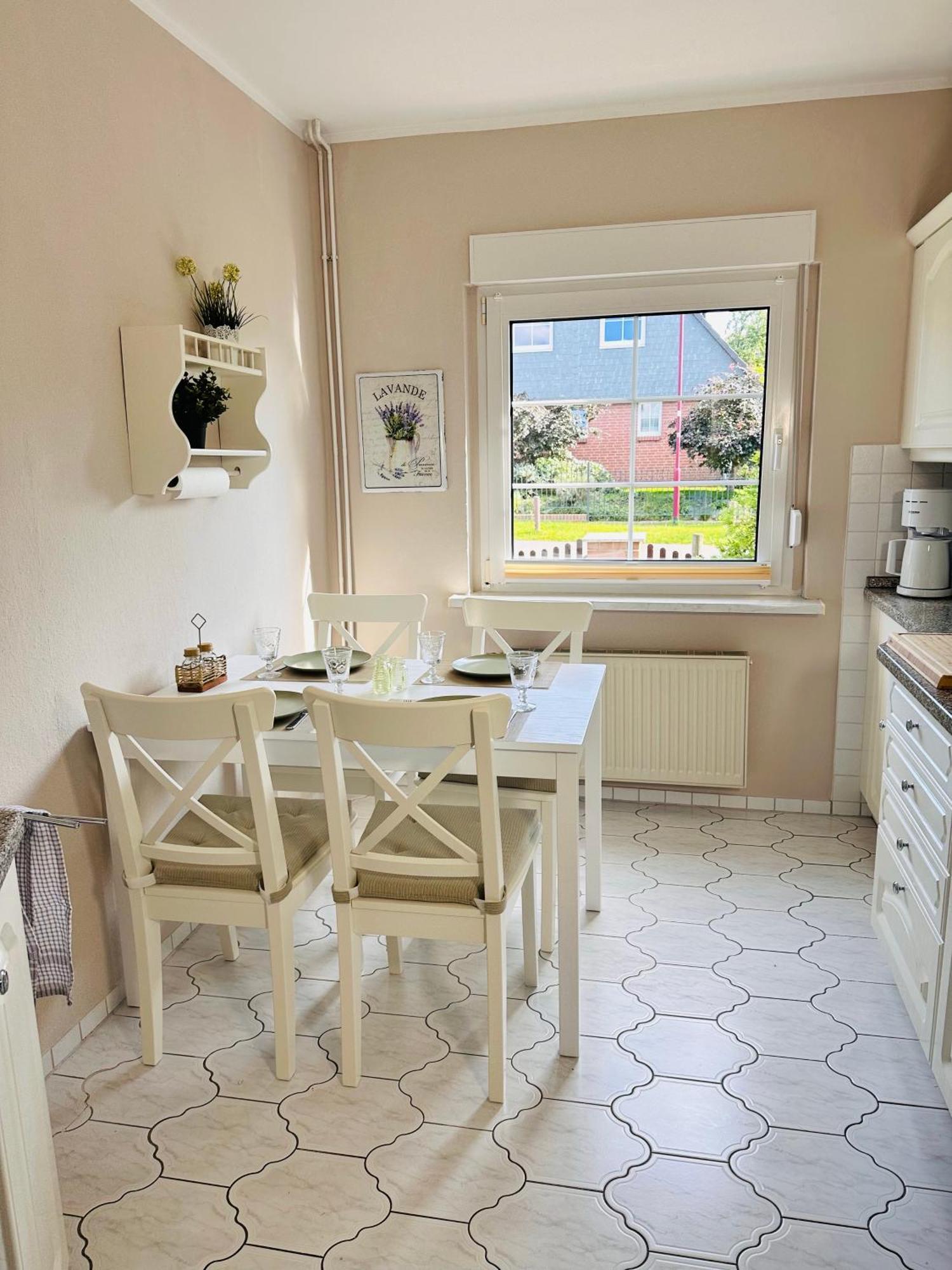Perfekte Auszeit - Charmantes Ferienhaus ノイエンハーゲン エクステリア 写真